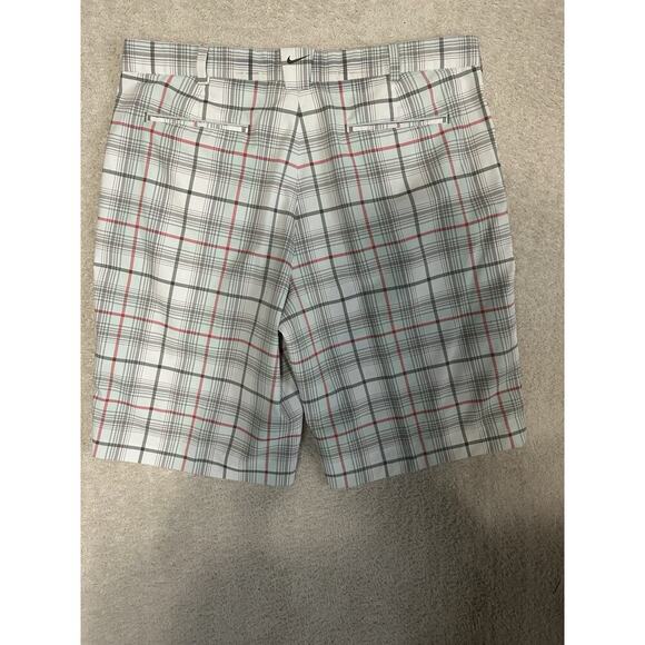 Nike Golf Men's Shorts 36 In Tour Performance Dri-Fit Plaid. Some Marks In Pic - Picture 3 of 9